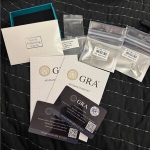 2 ctw moissanite diamond earring studs